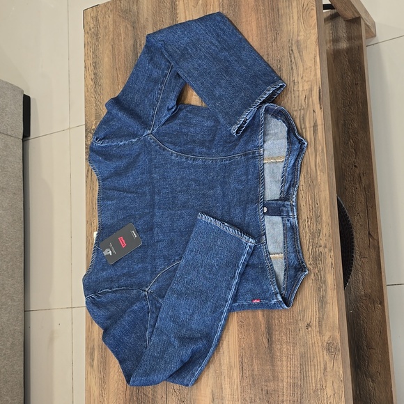 Levi's Weston Long Sleeve Corset Blouse - Picture 7 of 9